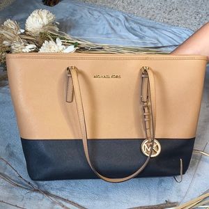 MICHAEL KORS 2 tone purse
